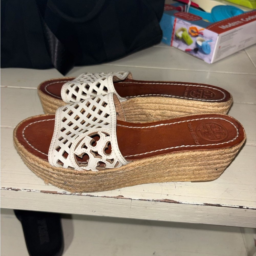 Tory Burch white Slide Sandals size 7 wedge